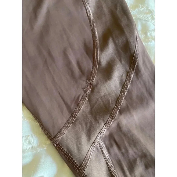Lululemon Leggings Women’s 6 City Core Tight *28" - Picture 9 of 9